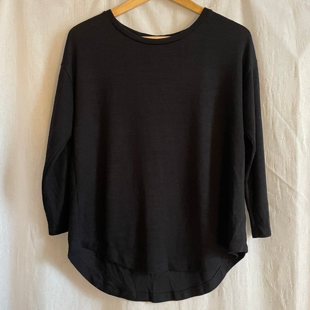 Black 3/4 Sleeve Knit Top